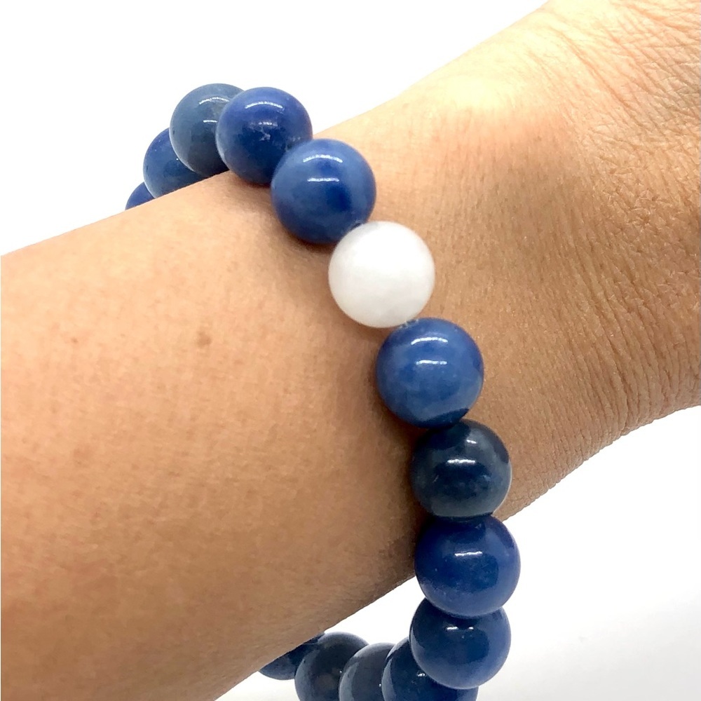 10mm Blue Aventurine Gemstone beaded crystal bracelet - Picture 2 of 5